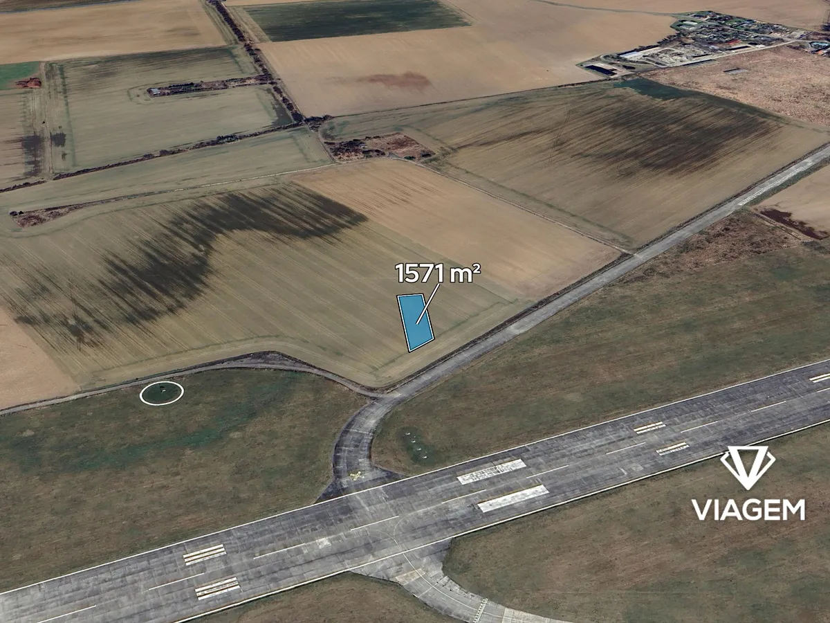 Prodej podílu 1/4 pole 392 m²